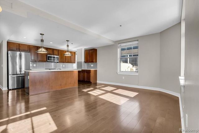 525 W Lafayette Boulevard 12E, Detroit, MI 48226