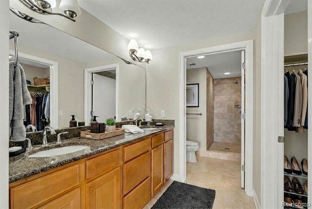 525 W Lafayette Boulevard 12E, Detroit, MI 48226