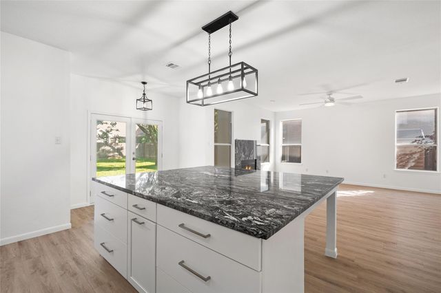 206 River Down RD, Georgetown, TX 78628