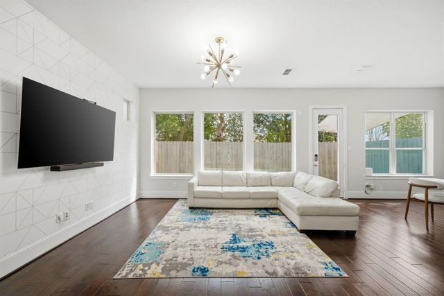 8808 Ashbloom Lane, Houston, TX 77080