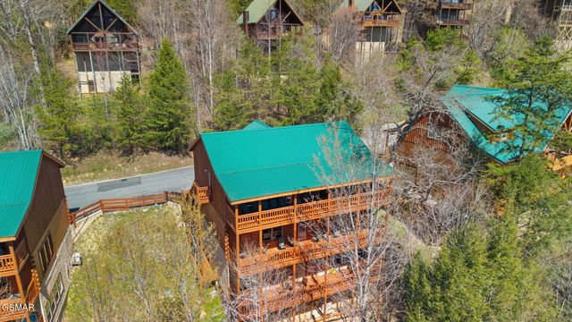 4355 Forest Ridge Way, Pigeon Forge, TN 37863