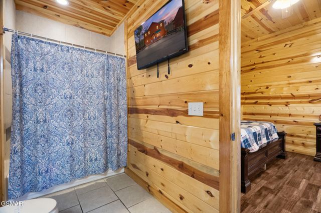 4355 Forest Ridge Way, Pigeon Forge, TN 37863