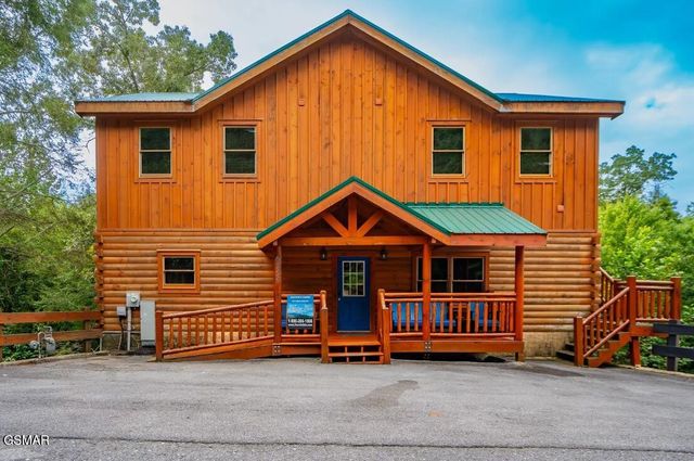 4355 Forest Ridge Way, Pigeon Forge, TN 37863