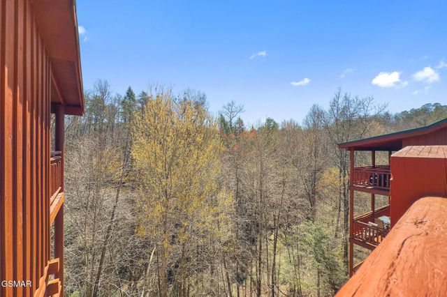 4355 Forest Ridge Way, Pigeon Forge, TN 37863