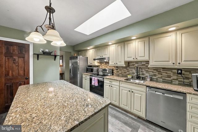 207 BRANDYWINE CT, Medford, NJ 08055
