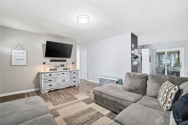 568 Georgia Drive, Xenia, OH 45385