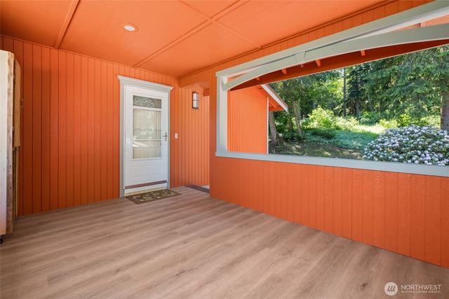 216 Denneboom Road, Coupeville, WA 98239