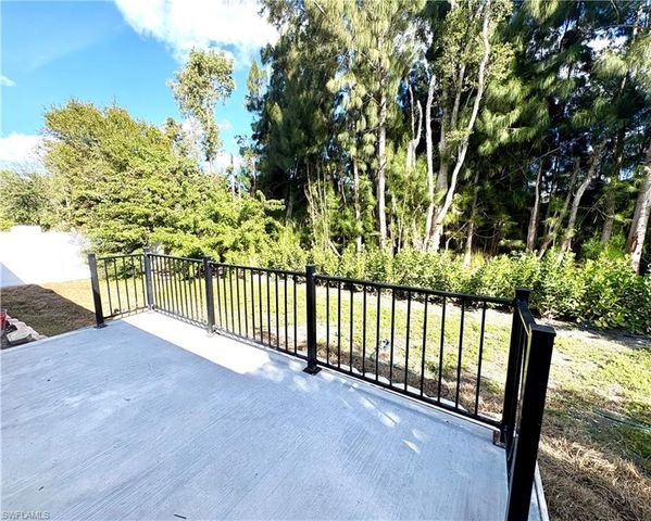 18589 Oriole RD, Fort Myers, FL 33967