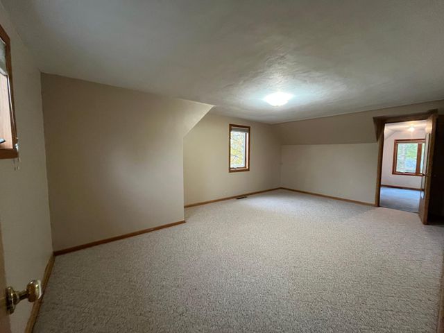 124 2nd Street E, Tracy, MN 56175