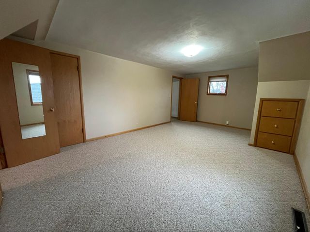 124 2nd Street E, Tracy, MN 56175