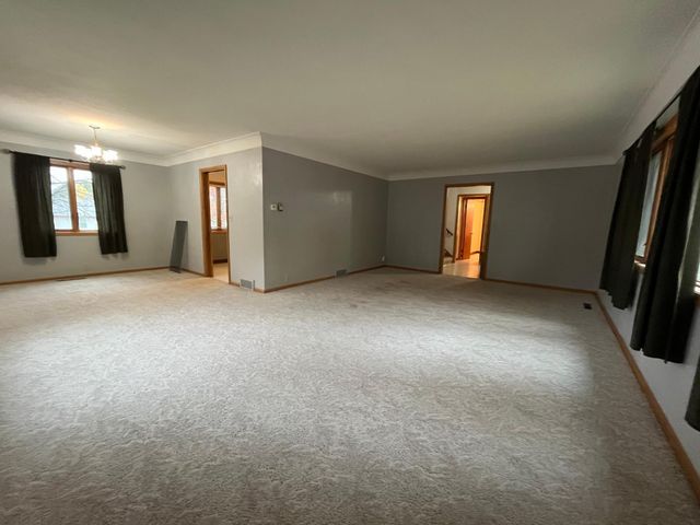 124 2nd Street E, Tracy, MN 56175