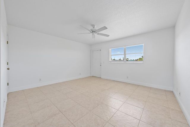316 Southwind Court Apt 107, North Palm Beach, FL 33408