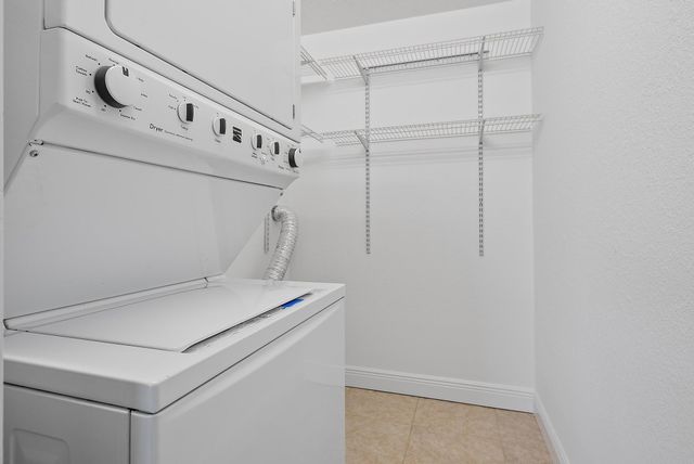 316 Southwind Court Apt 107, North Palm Beach, FL 33408