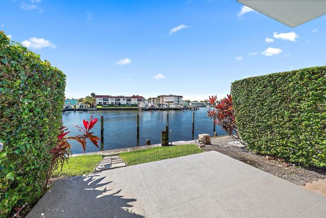 316 Southwind Court Apt 107, North Palm Beach, FL 33408