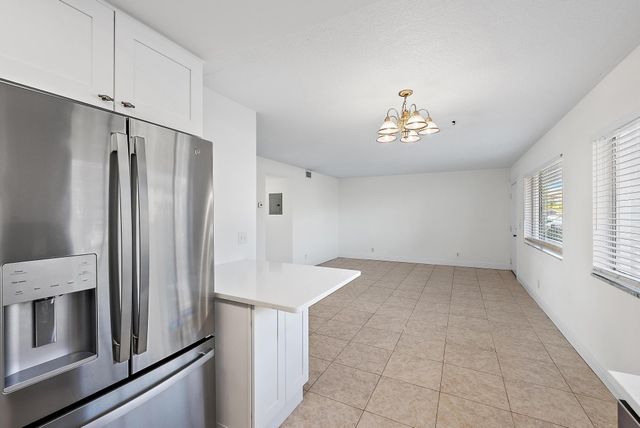316 Southwind Court Apt 107, North Palm Beach, FL 33408