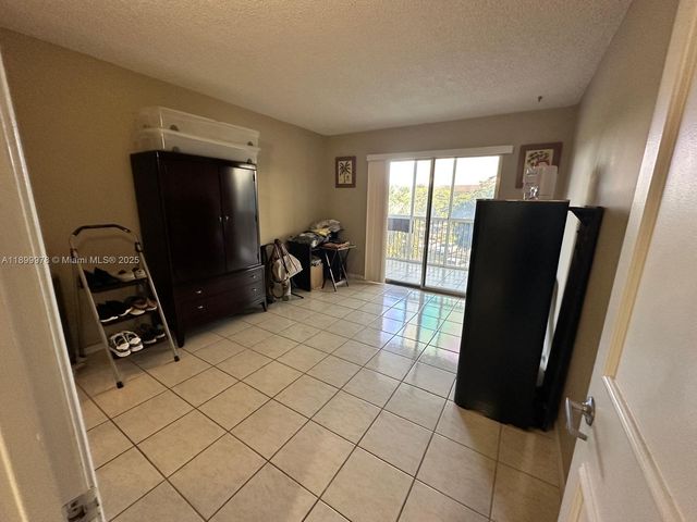 251 SW 134th Way 314M, Pembroke Pines, FL 33027
