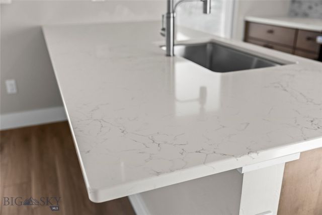 611 N L Street, Livingston, MT 59047