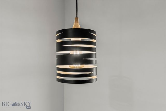 611 N L Street, Livingston, MT 59047