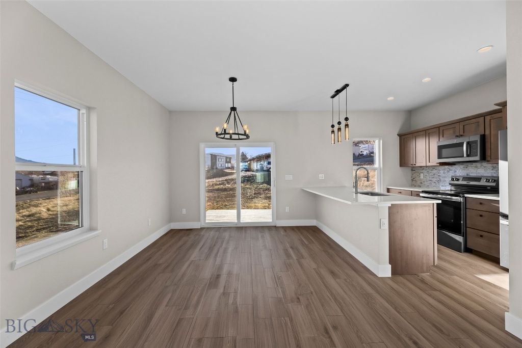 611 N L Street, Livingston, MT 59047