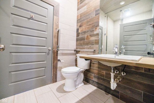 1418 E Rhorer Road, Bloomington, IN 47401