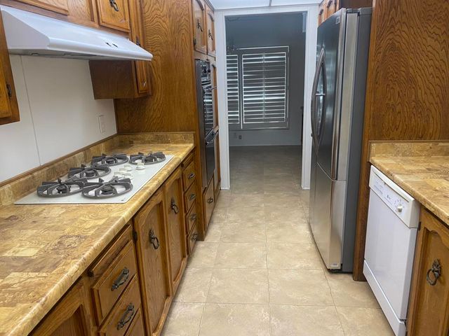 39641 Desert Greens Drive E, Palm Desert, CA 92260