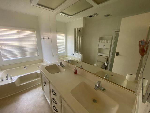 39641 Desert Greens Drive E, Palm Desert, CA 92260