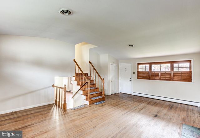 2119 EASTRIDGE RD, Lutherville Timonium, MD 21093