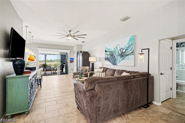9532 Hemingway LN, Fort Myers, FL 33913