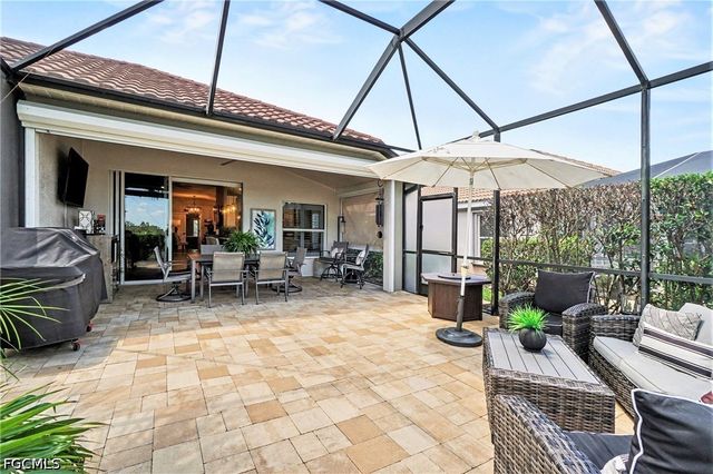 9532 Hemingway LN, Fort Myers, FL 33913