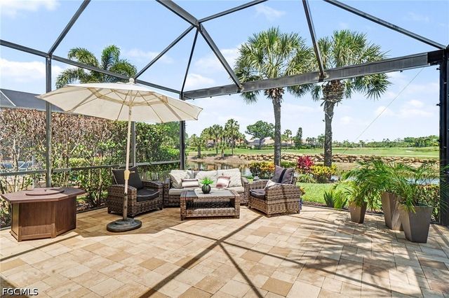 9532 Hemingway LN, Fort Myers, FL 33913