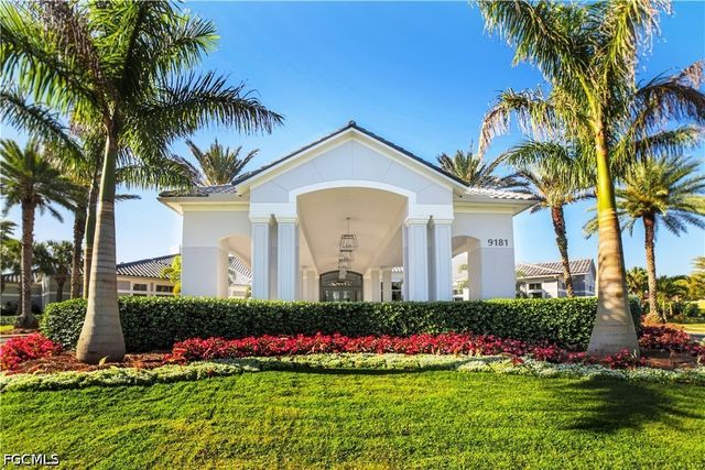 9532 Hemingway LN, Fort Myers, FL 33913