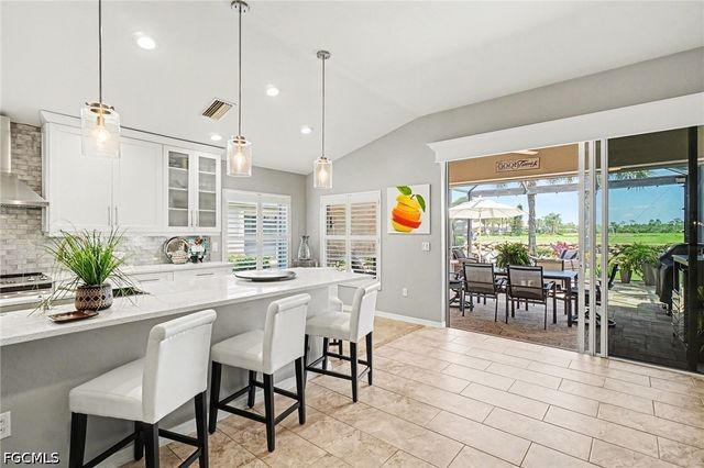 9532 Hemingway LN, Fort Myers, FL 33913