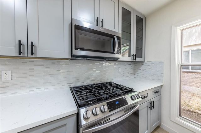 7601 West Gate BLVD, Austin, TX 78745