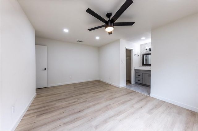 7601 West Gate BLVD, Austin, TX 78745