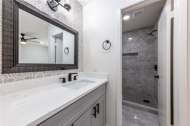 7601 West Gate BLVD, Austin, TX 78745