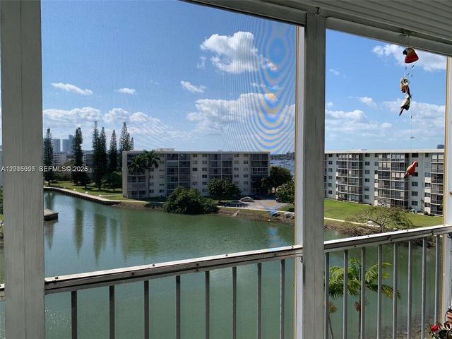 2851 Leonard Dr J603, Aventura, FL 33160