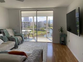 2851 Leonard Dr J603, Aventura, FL 33160