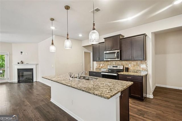 2045 Theberton Trail, Locust Grove, GA 30248