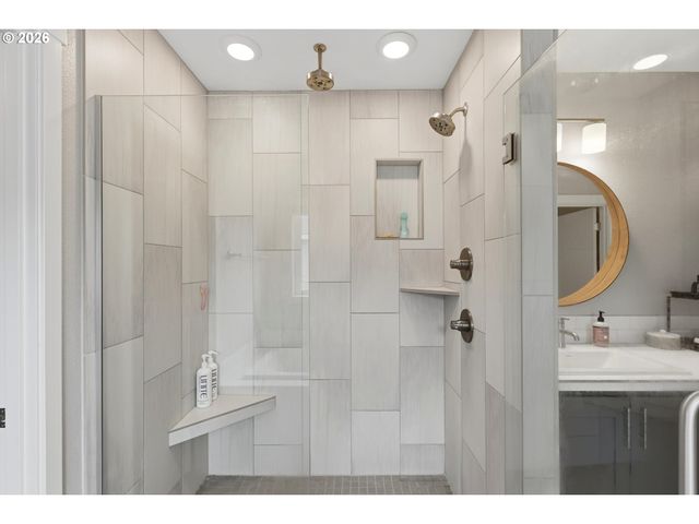13110 Ne 61ST Ave, Vancouver, WA 98686