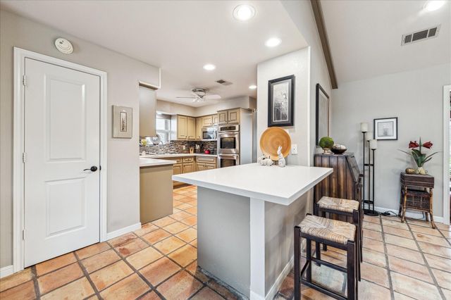 10607 Riverview Drive, Houston, TX 77042