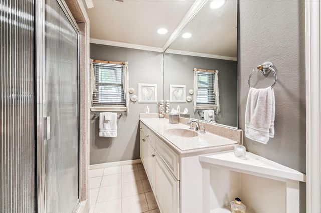 10607 Riverview Drive, Houston, TX 77042