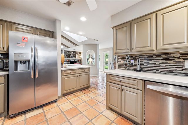 10607 Riverview Drive, Houston, TX 77042