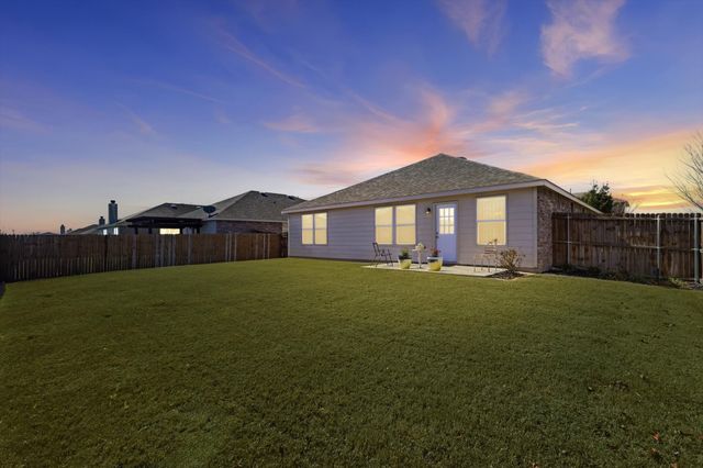 10008 Dolerite Drive, Fort Worth, TX 76131