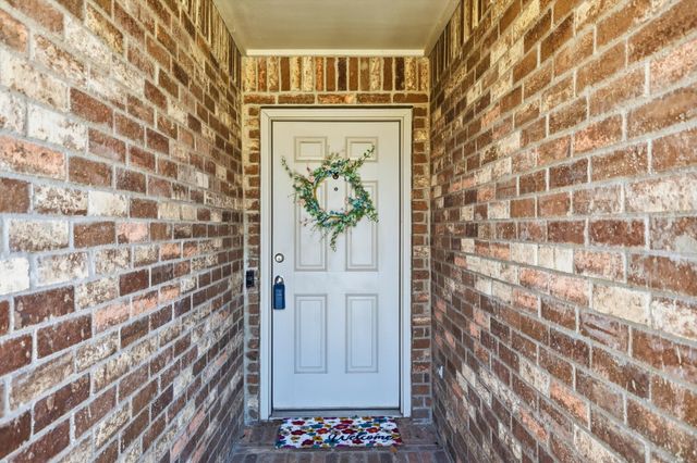 10008 Dolerite Drive, Fort Worth, TX 76131