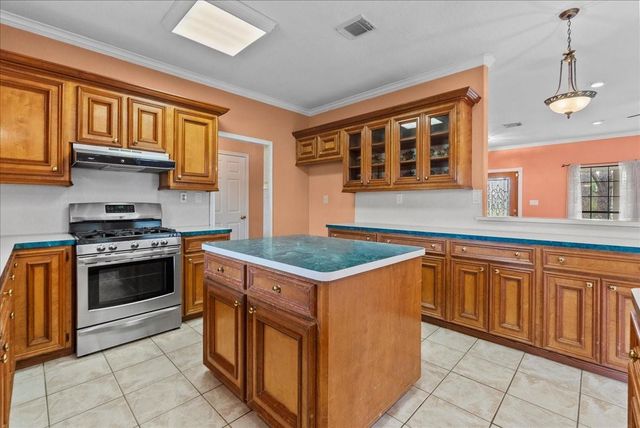 6311 Avenue M, Santa Fe, TX 77510