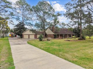 6311 Avenue M, Santa Fe, TX 77510