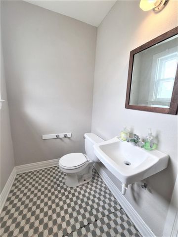 2211 Dorrington Street, Houston, TX 77030