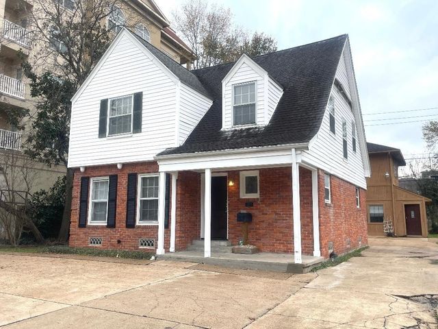 2211 Dorrington Street, Houston, TX 77030