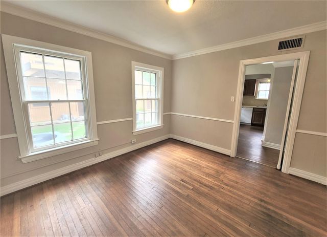 2211 Dorrington Street, Houston, TX 77030