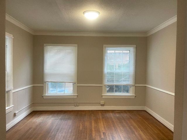 2211 Dorrington Street, Houston, TX 77030